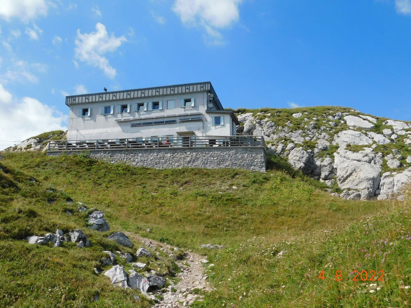 Zorko Jelinčič's Hut at Črna prst