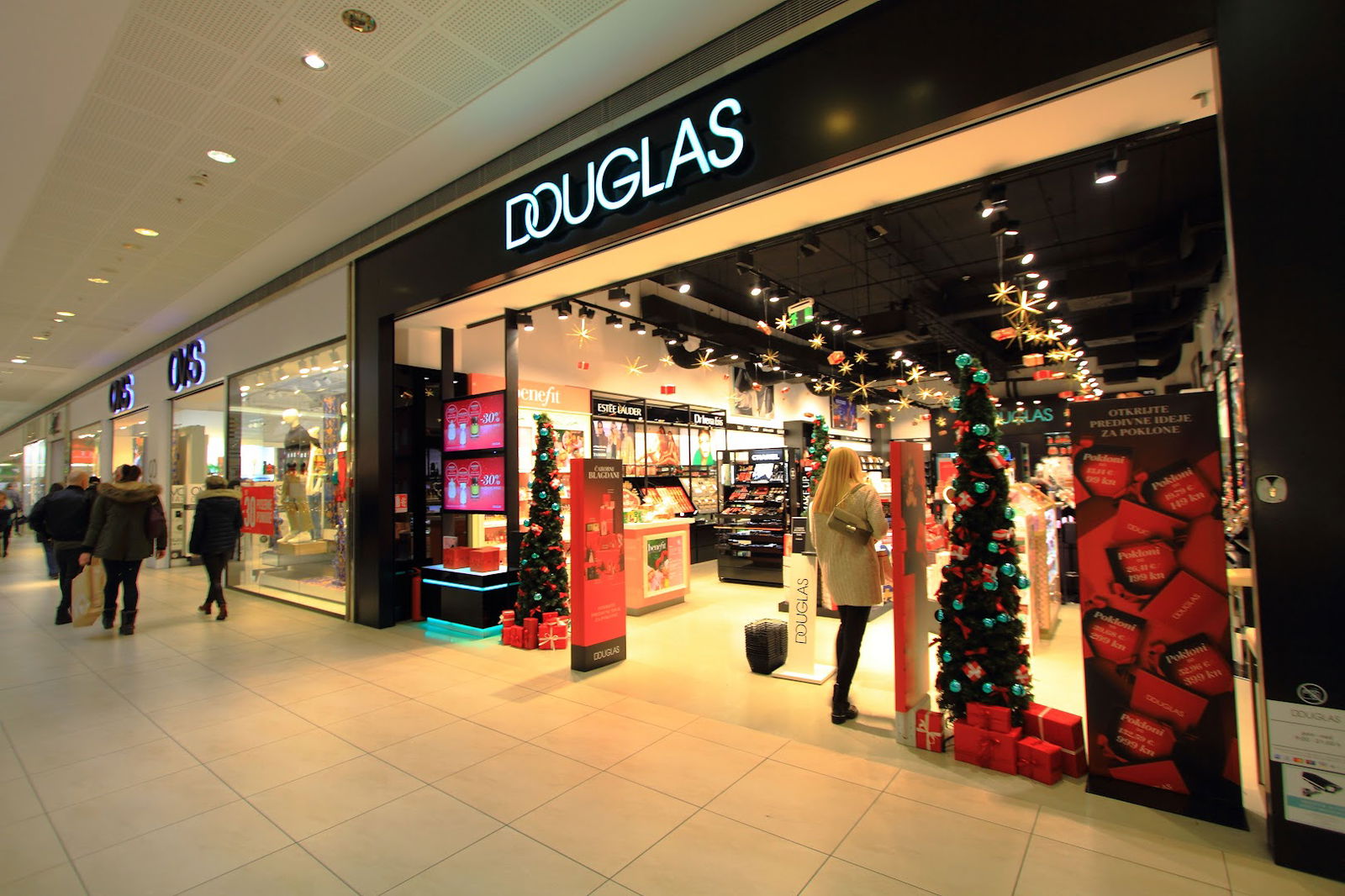 Douglas Parfumerije - City Center East