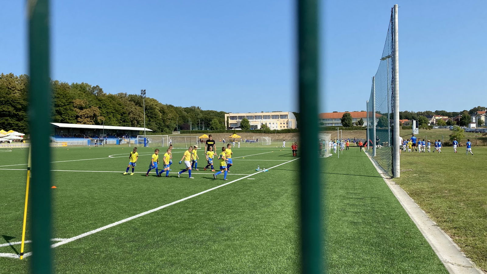 Umjetni teren gradskog stadiona