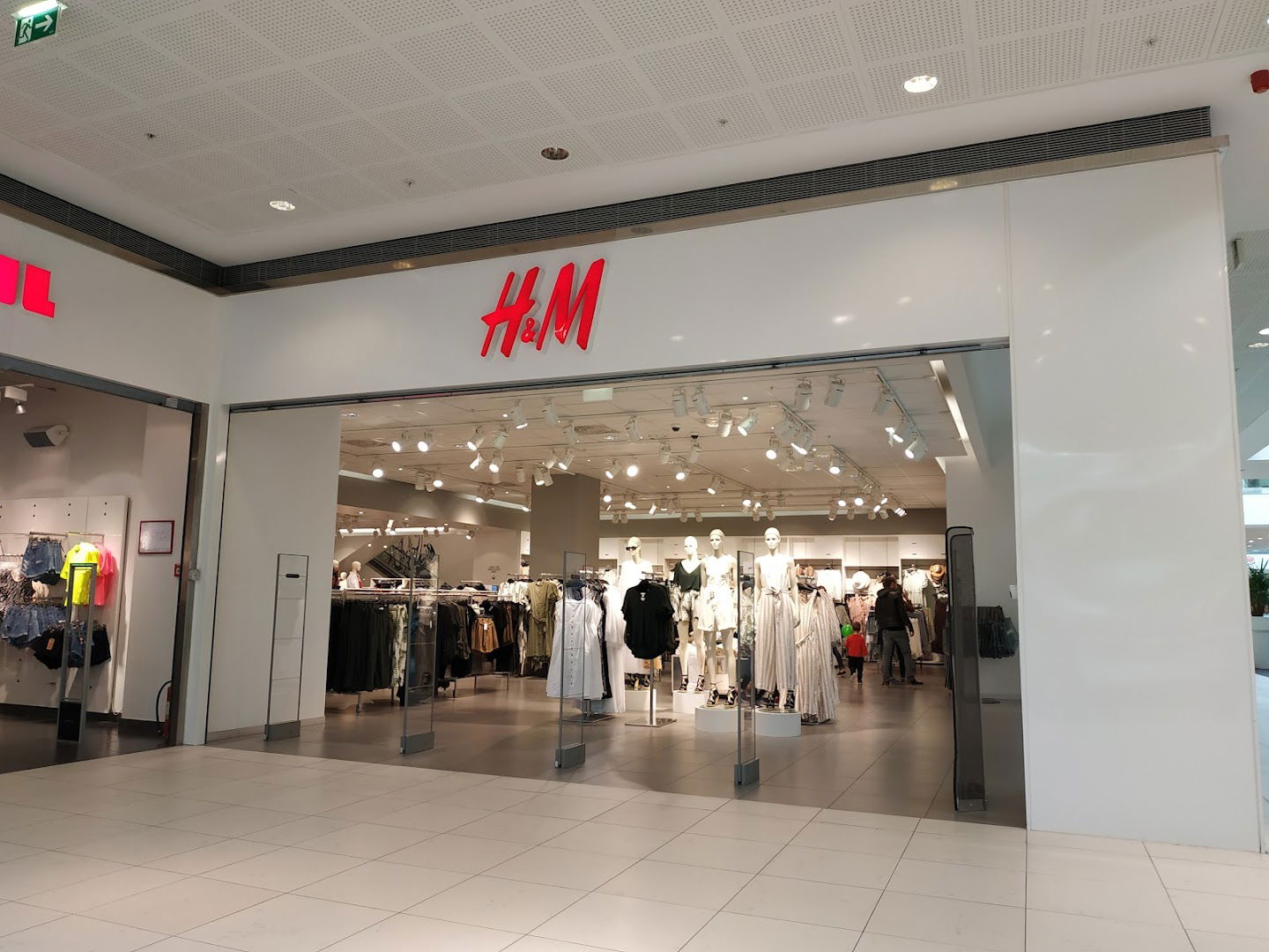 H&M