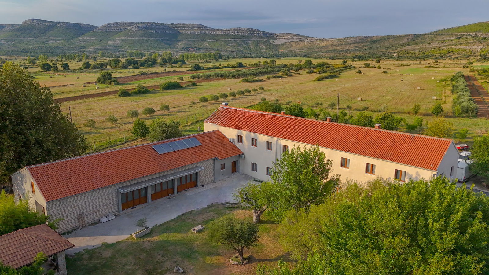 Oliane Rooms & Accommodation