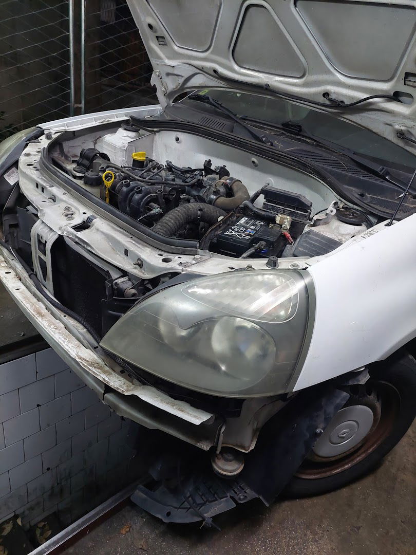 Pranje automobila, poliranje, mali servis