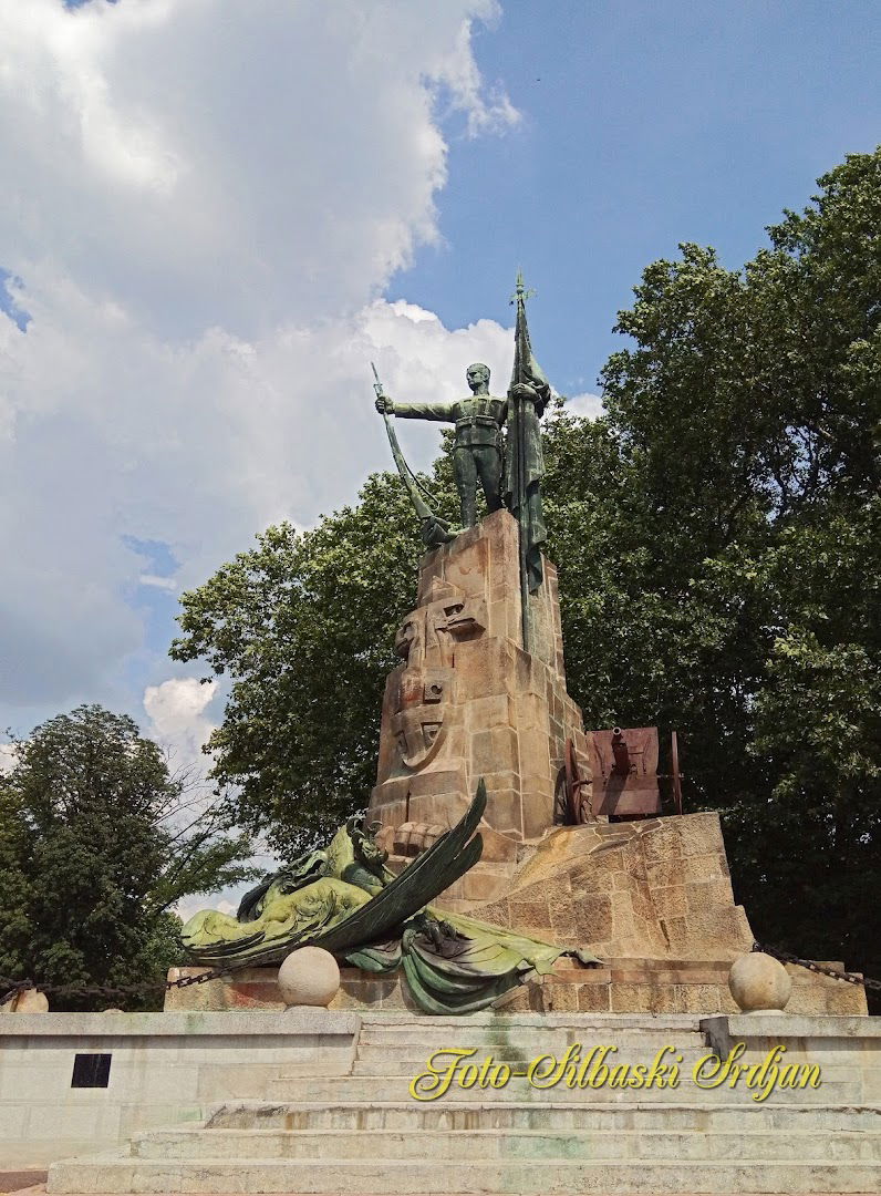 Споменик браниоцима Београда 1915.