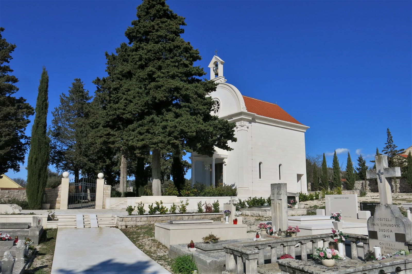 Dračevica cemetery