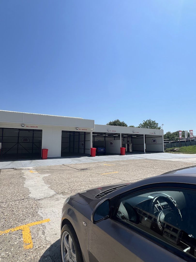 Auto perionica Kristal 888