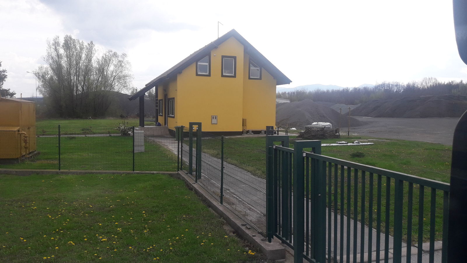 Radlovac d.d. - prodajni centar Orahovica