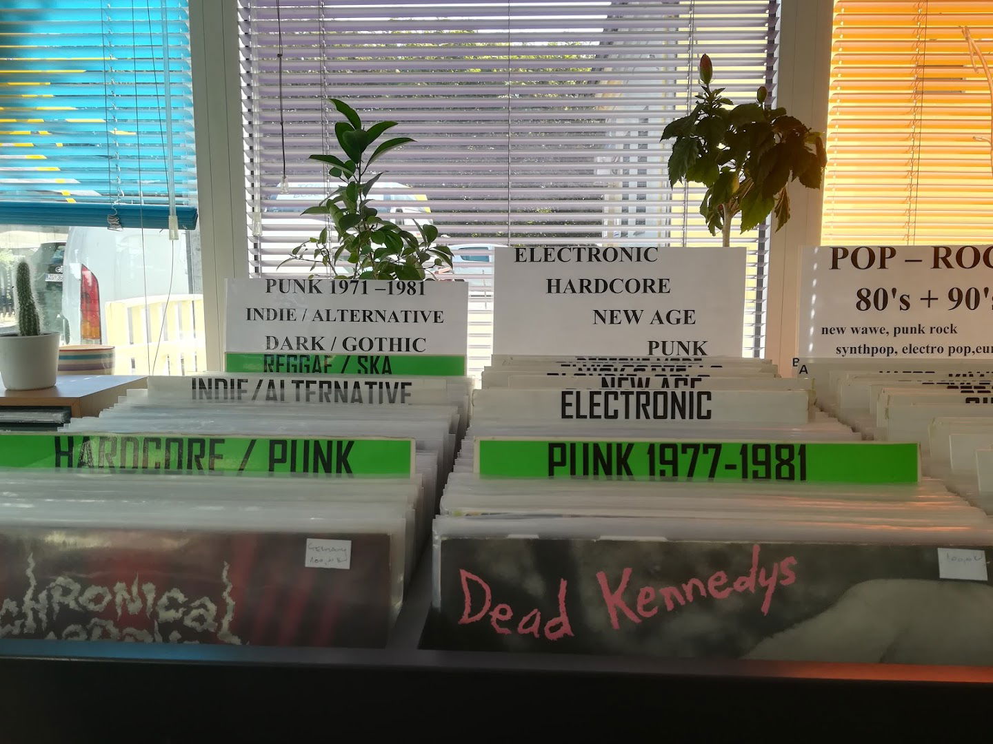 karma record shop-karmavinil-croatia PRODAJA I OTKUP GRAMOFONSKIH PLOČA &