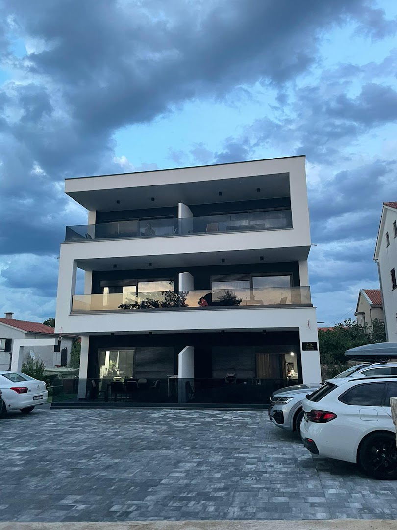 Golden Sunset Njivice