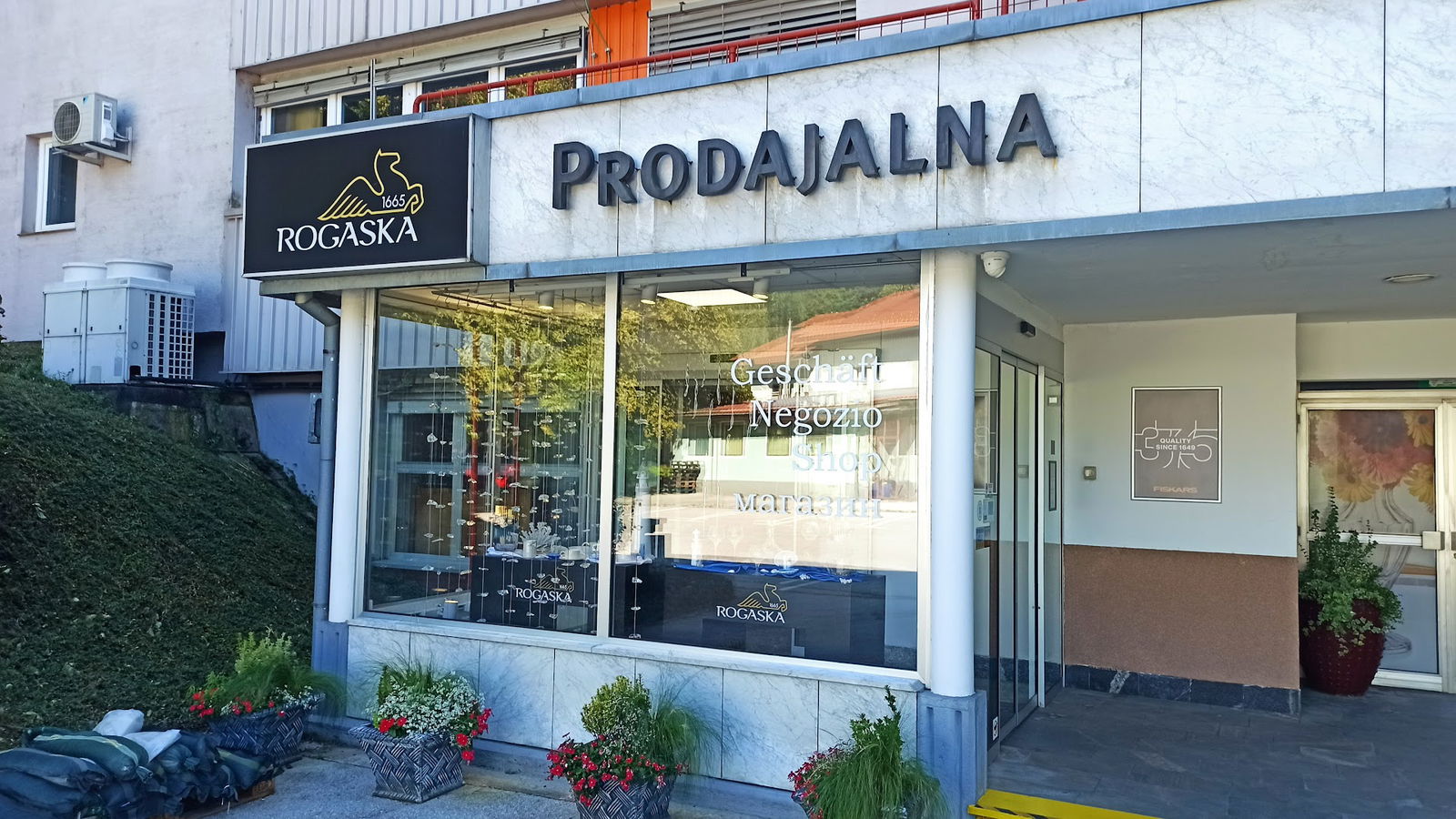 Prodajalna ROGASKA Salon Pegasus