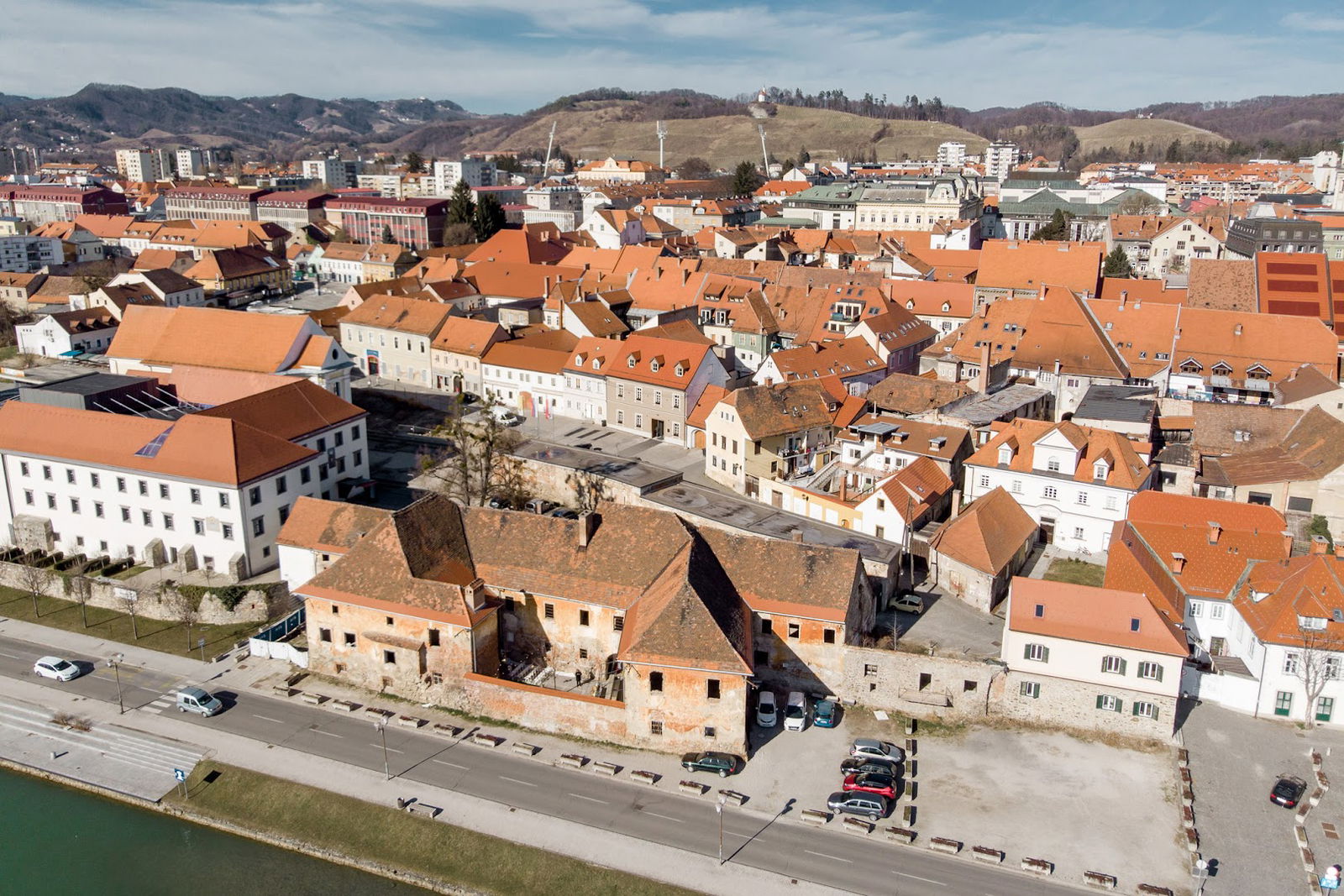 Žički dvor