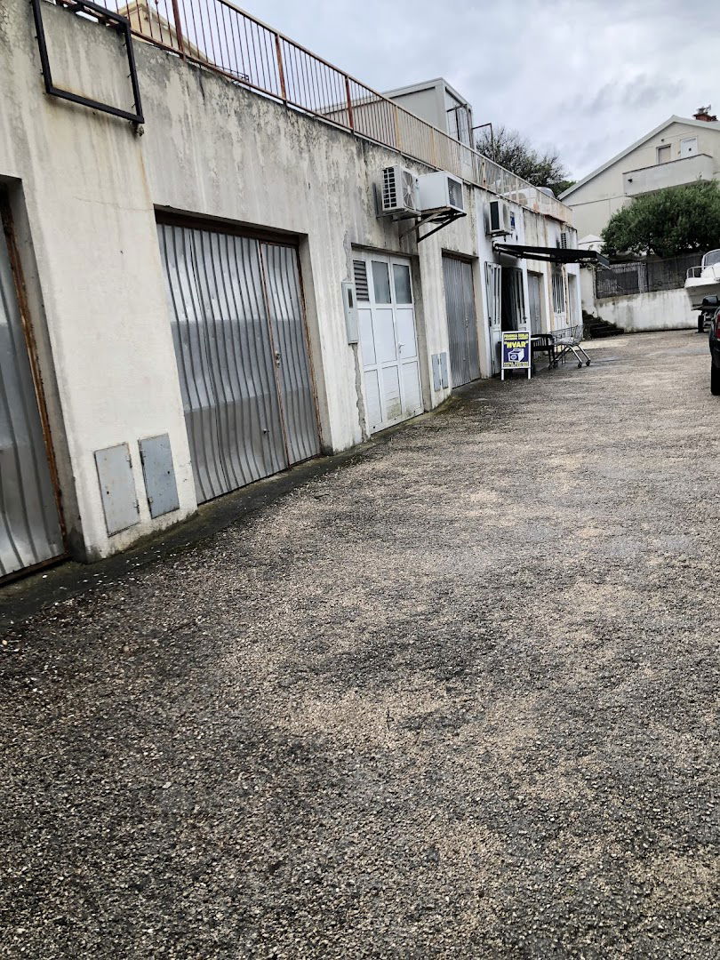 Praonica rublja ''Hvar''