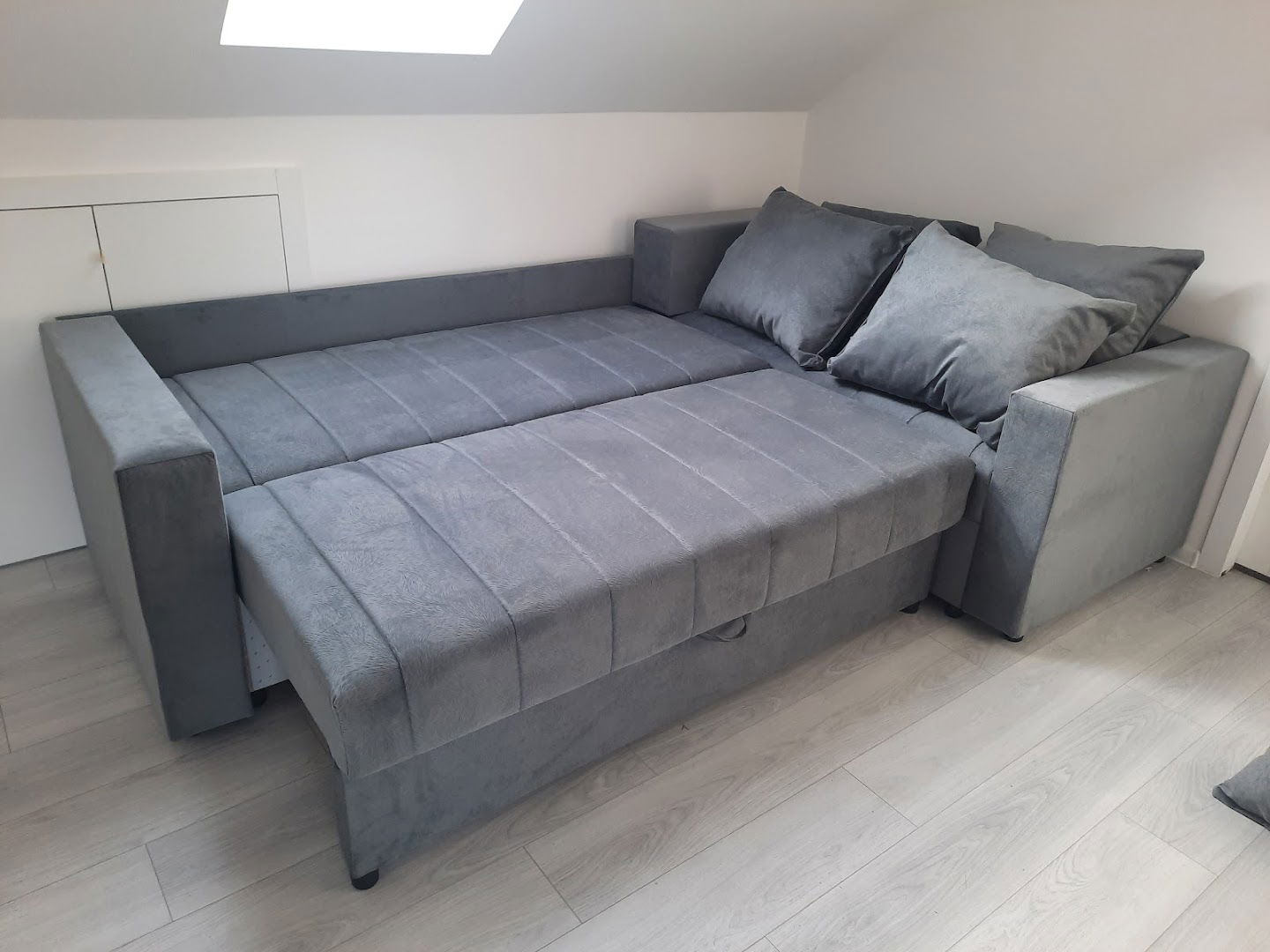 TOMIC NAMEŠTAJ SMEDEREVO