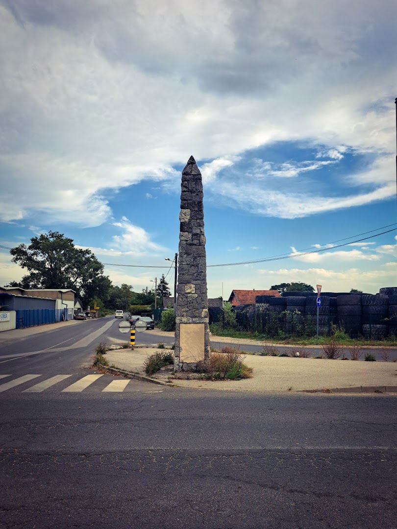 Obelisk; spomenik palim žrtvama II. svjetskog rata