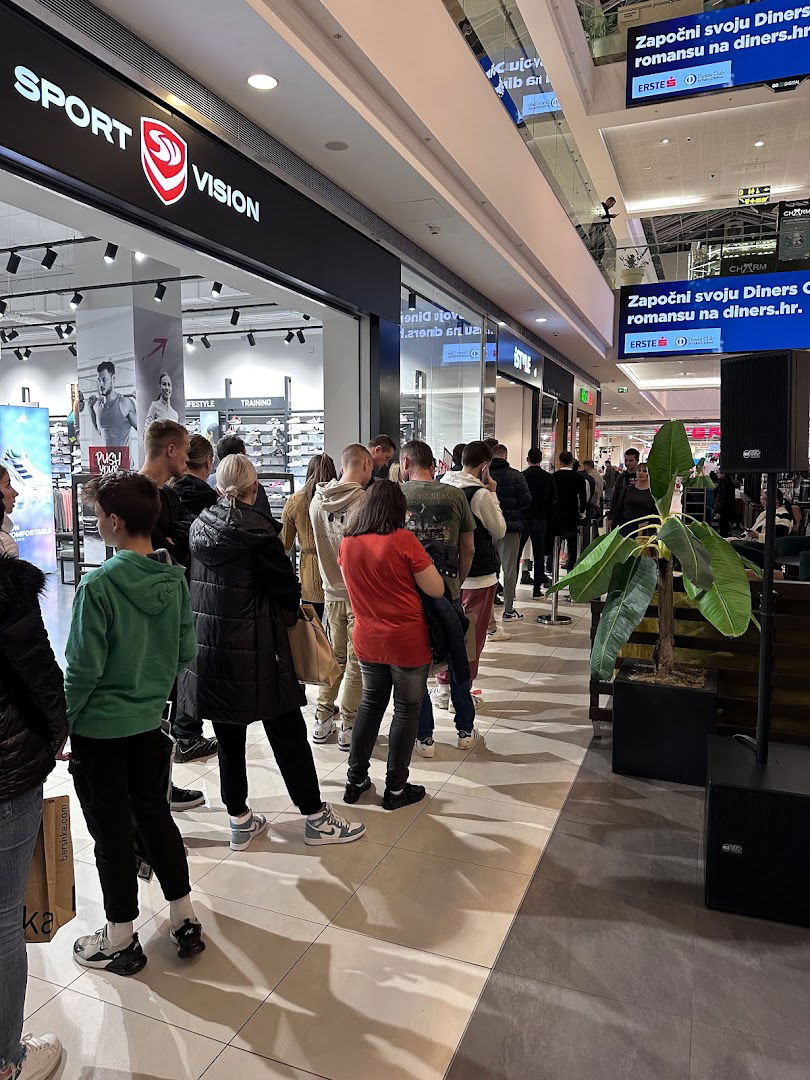 iSTYLE | Apple Authorised Reseller | City Center one East