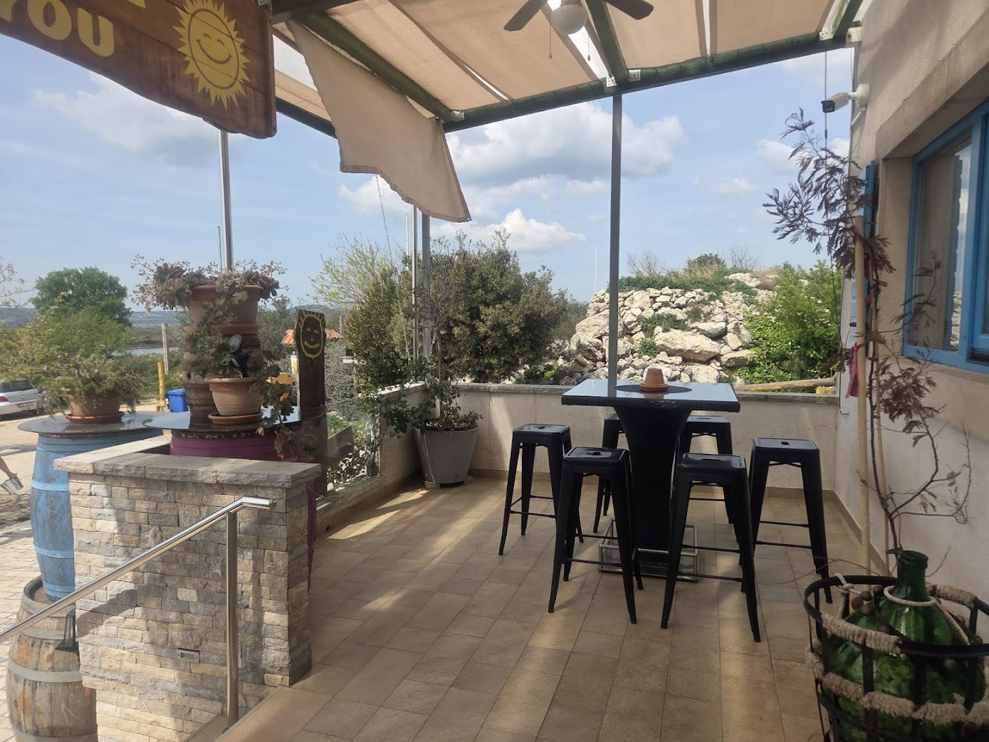 Kotari vinarija, uljara i wine bar