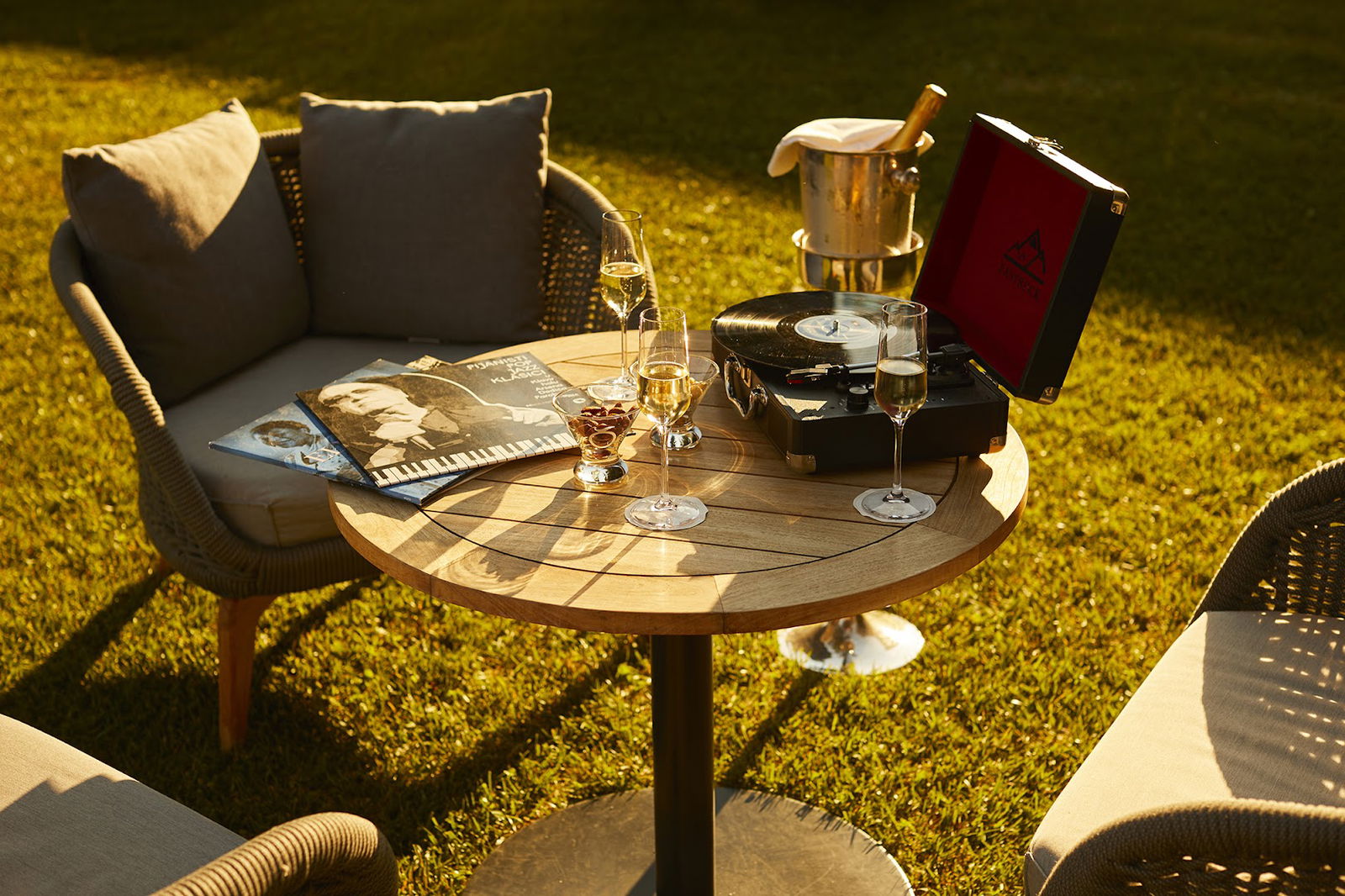 Forma Viva Coffee & Pastry