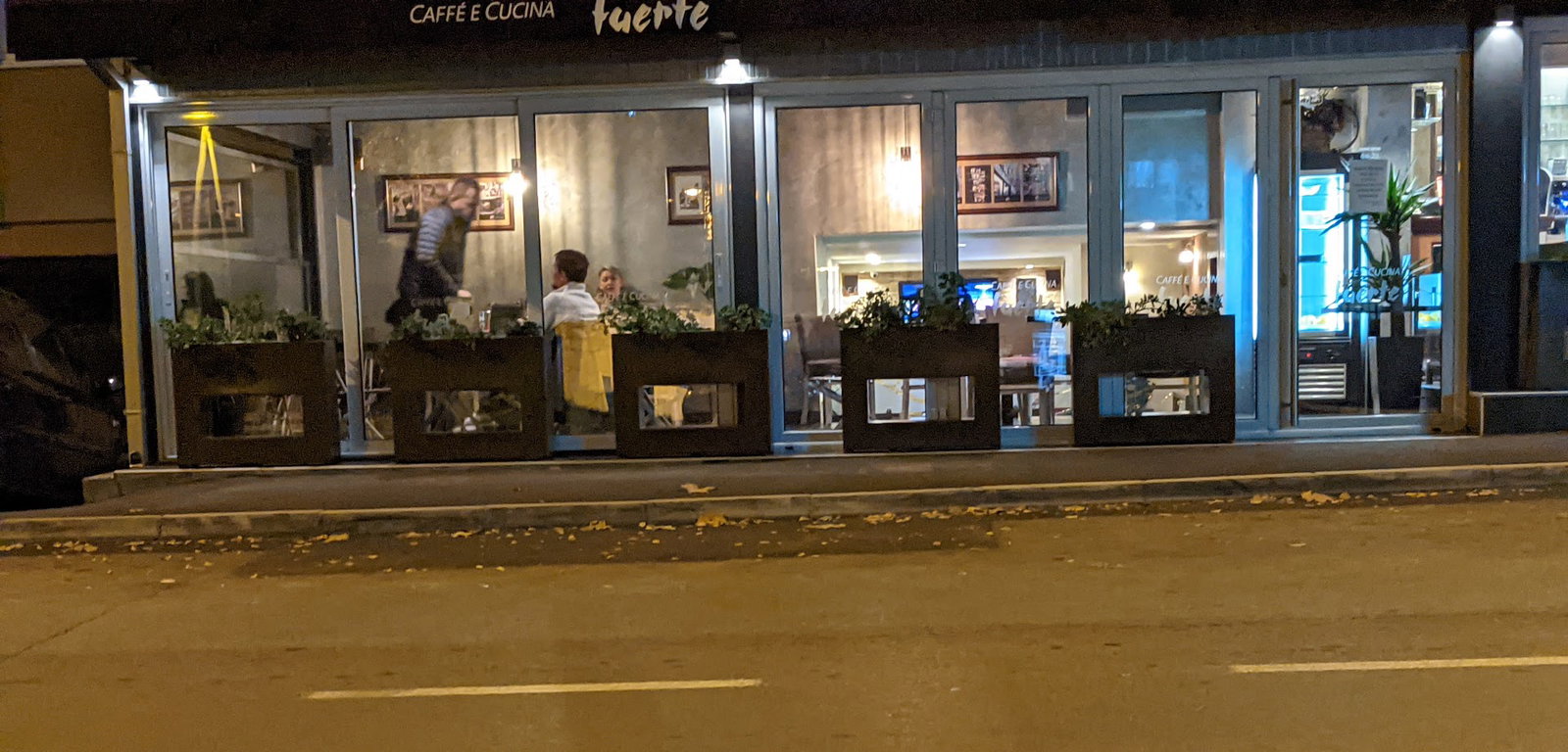 CAFEÉ E CUCINA Fuerte