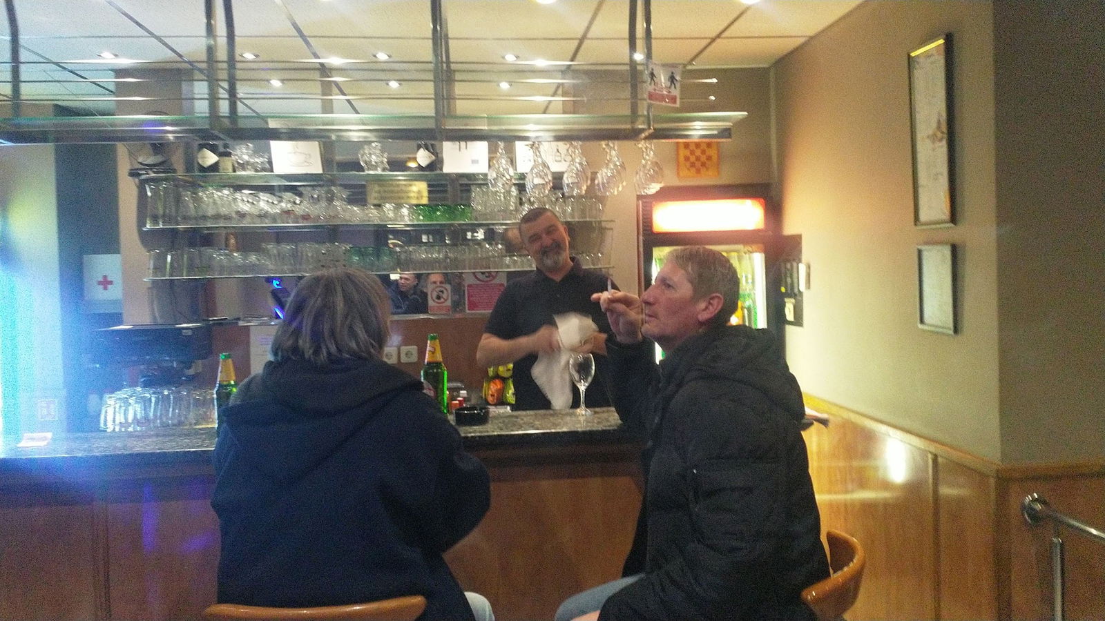 CAFFE BAR SUNCE, VL. DUBRAVKO HORVAT