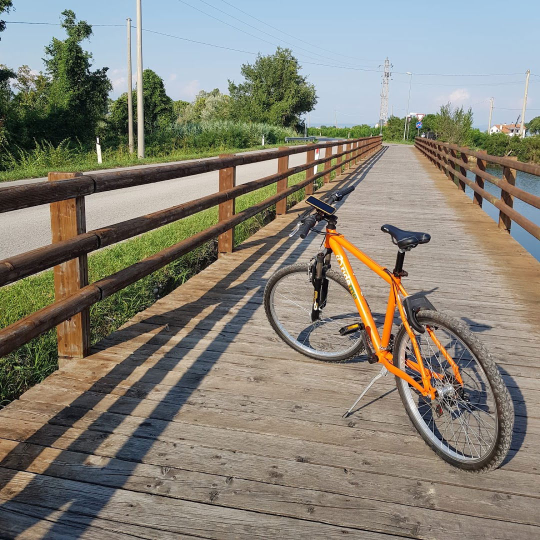 Ride Me - Valle Cavanata