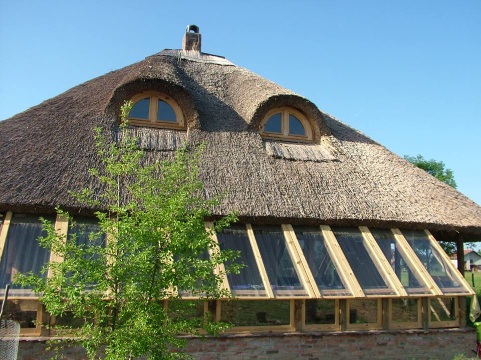 Кућа од природних материјала породице Ђуповац