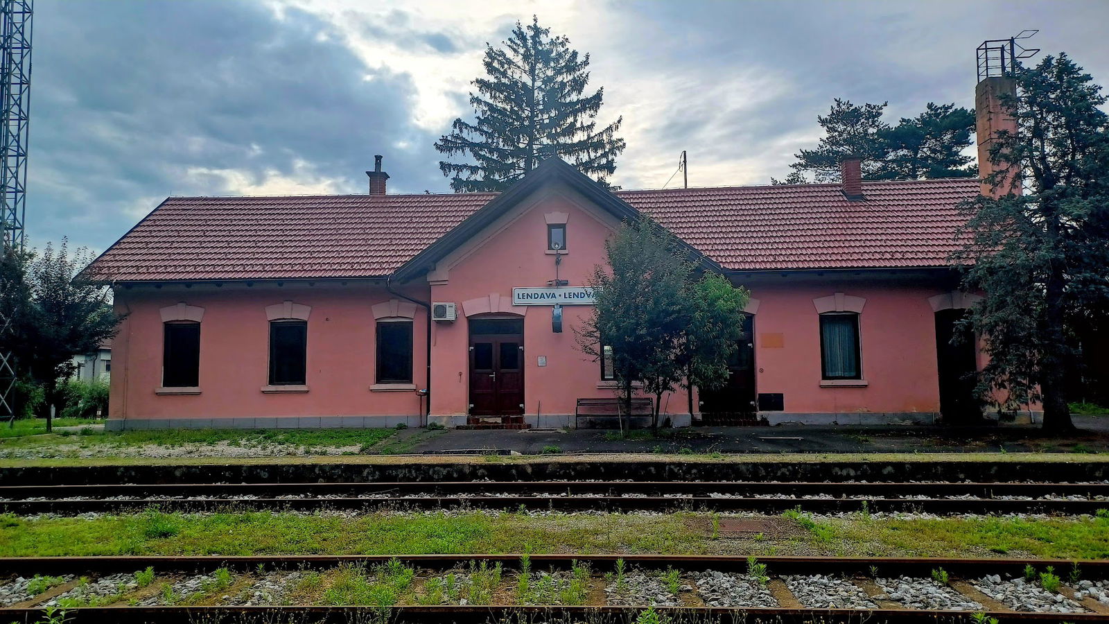 Lendava train station