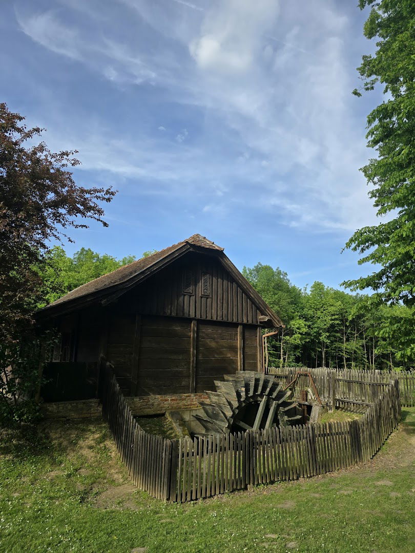 Vlak u snijegu (Kulturni centar Mato Lovrak)