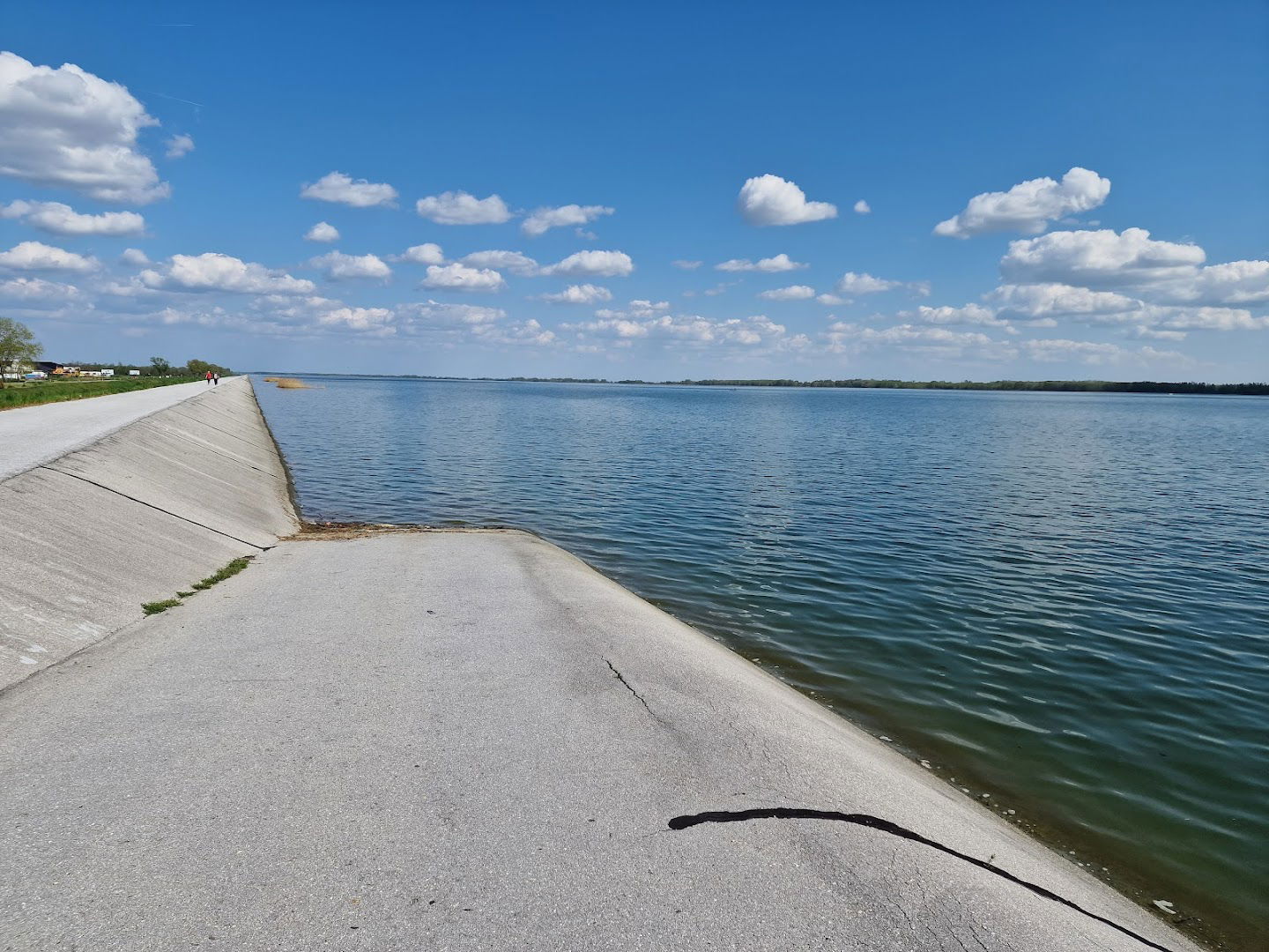 Akumulacijsko jezero Donja Dubrava