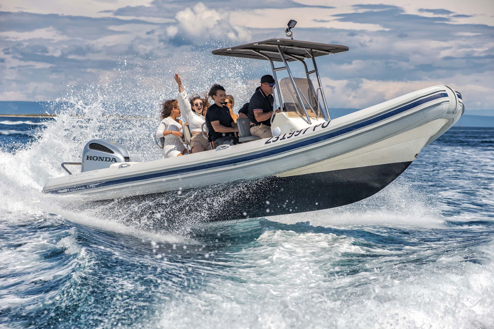 SPEED WATER TAXI BOAT LEVAN