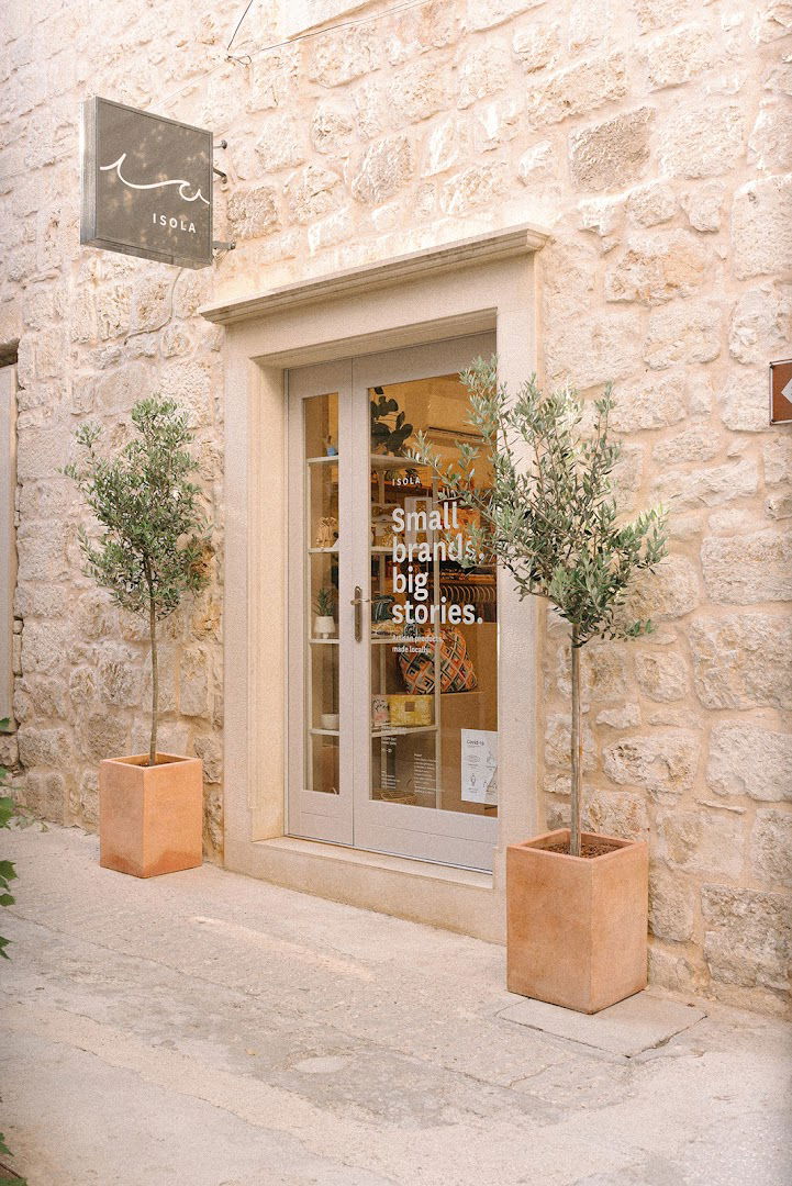 Isola — Artisan store Hvar