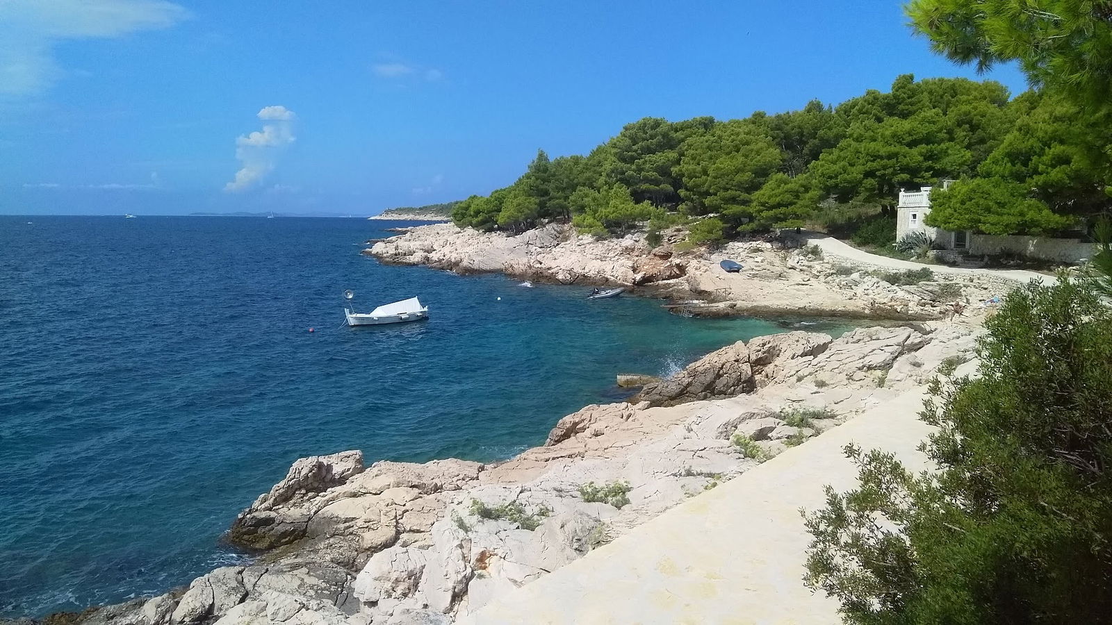 Seaside apartment Maja