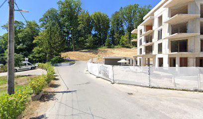 Avtomatski defibrilator (AED)