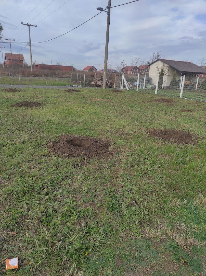 Usluzno busenje rupa u zemlji