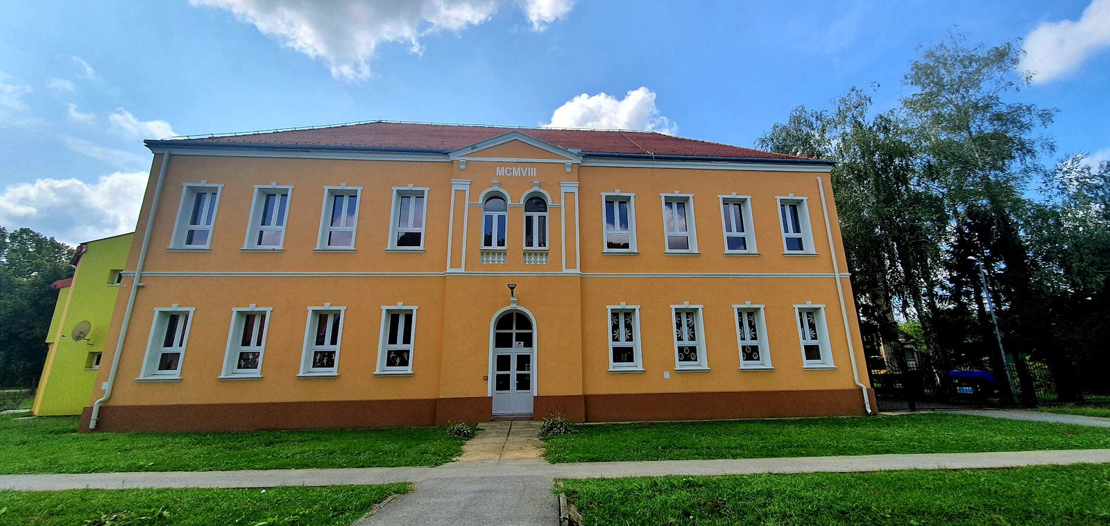 PRIMARY SCHOOL AUGUST CESAREC