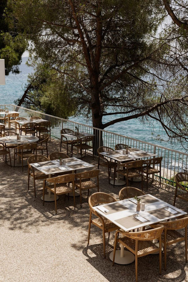 Wala dine and lounge