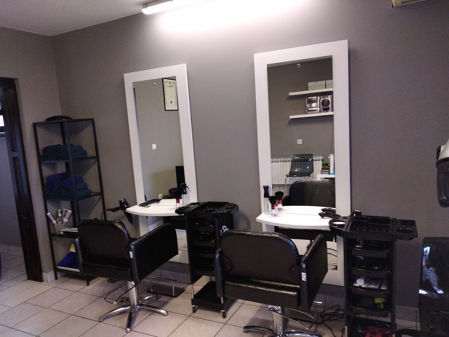 Hairdresser Catherine