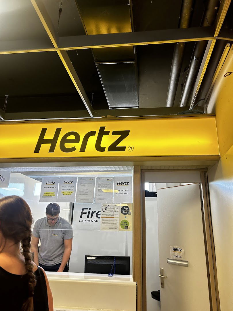 Hertz Car Rental - Pula, Airport