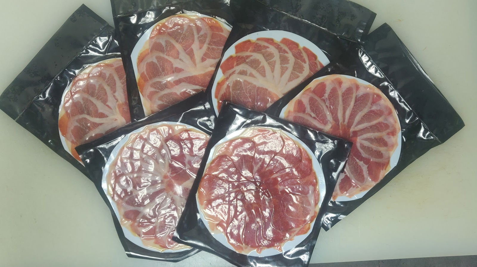 OBITELJSKA ZADRUGA PRŠUTANA MARIN