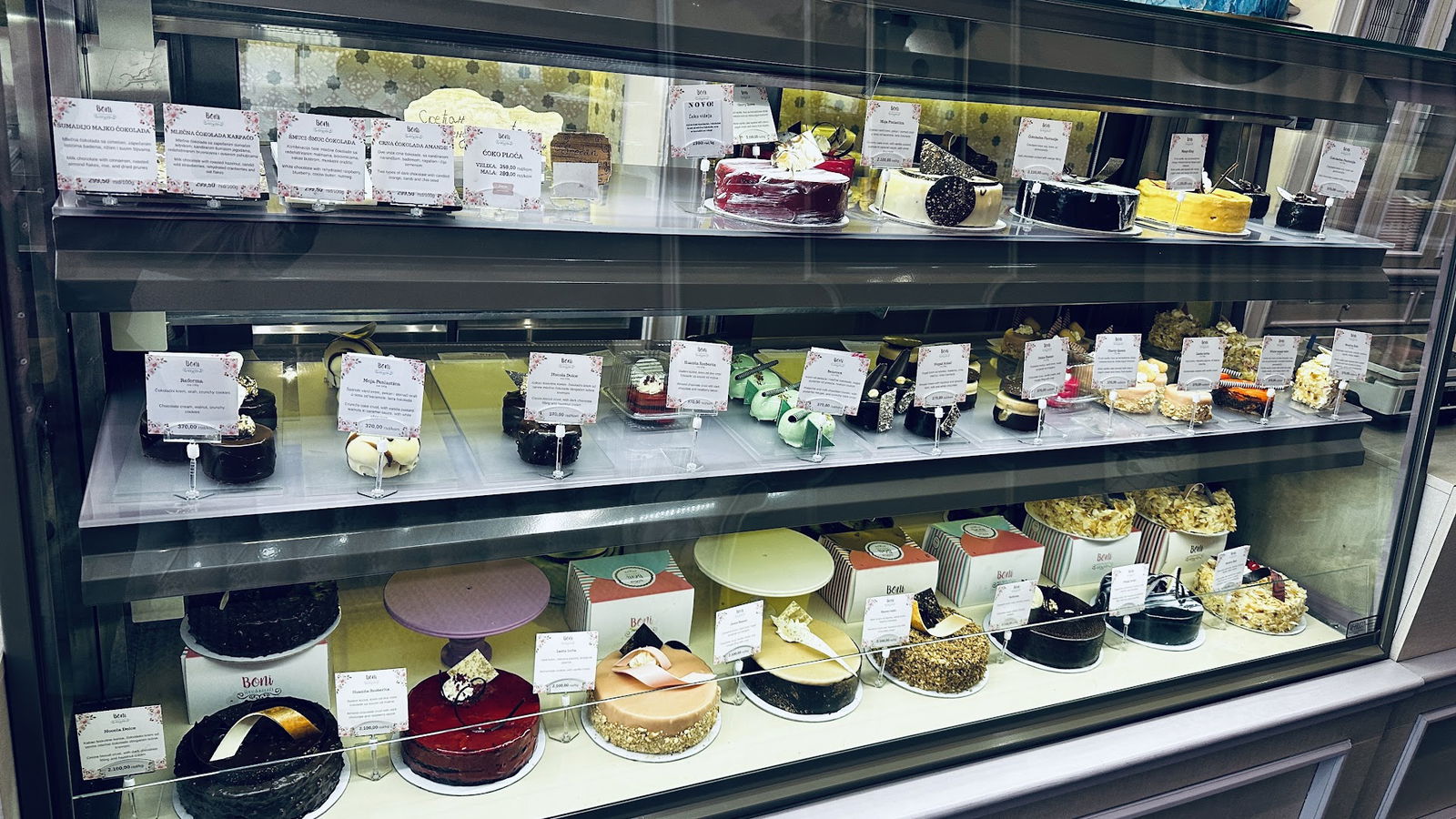 Boni Torte i Kolači