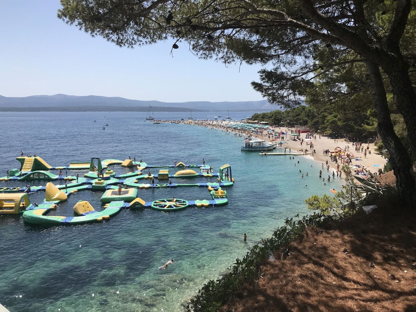 ZLATNI RAT d.d.