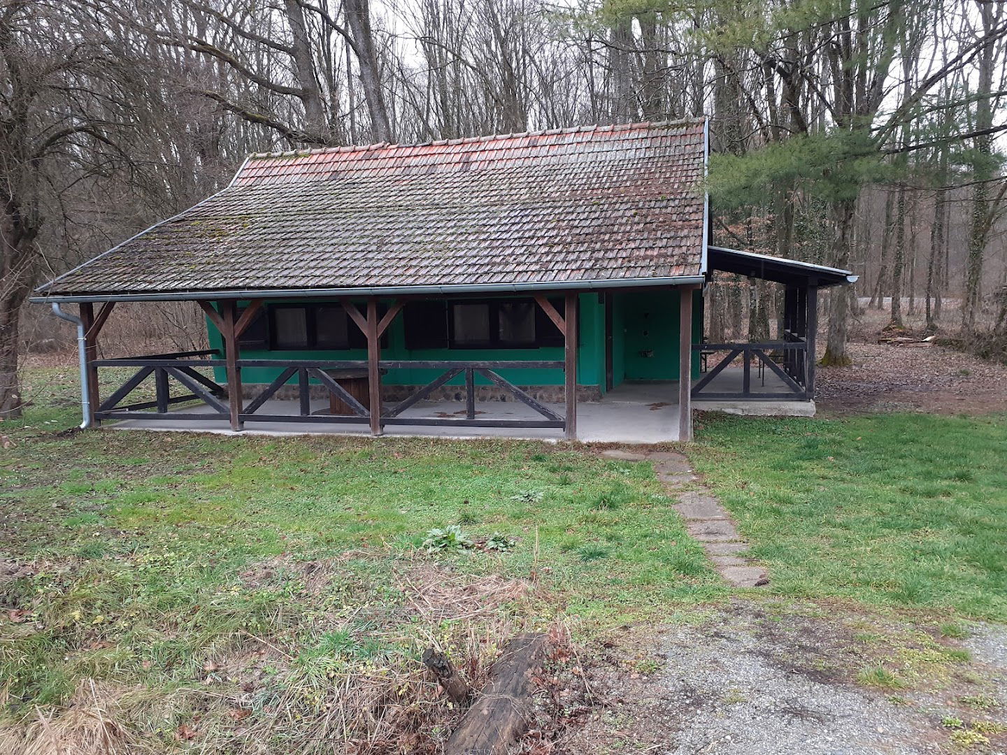 Lugarnica Šareni mostovi