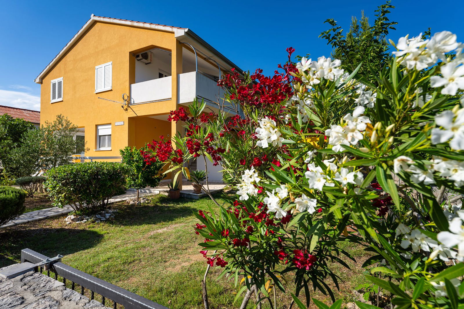 Apartment Agava Seline