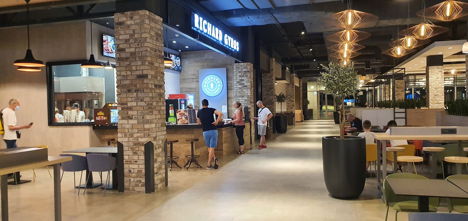 Richard Gyros and Sweets Galerija Belgrade