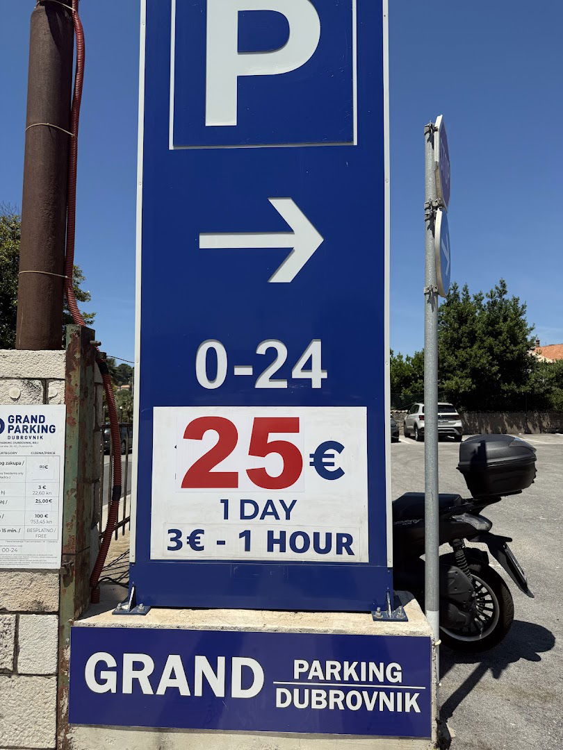 Grand Parking Dubrovnik