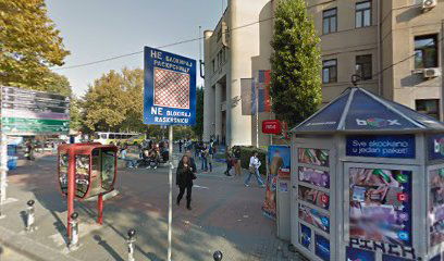 Плато испред Правног факултета