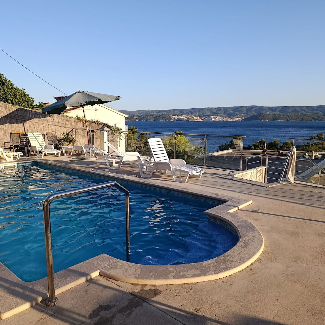 Apartments Emil 3442