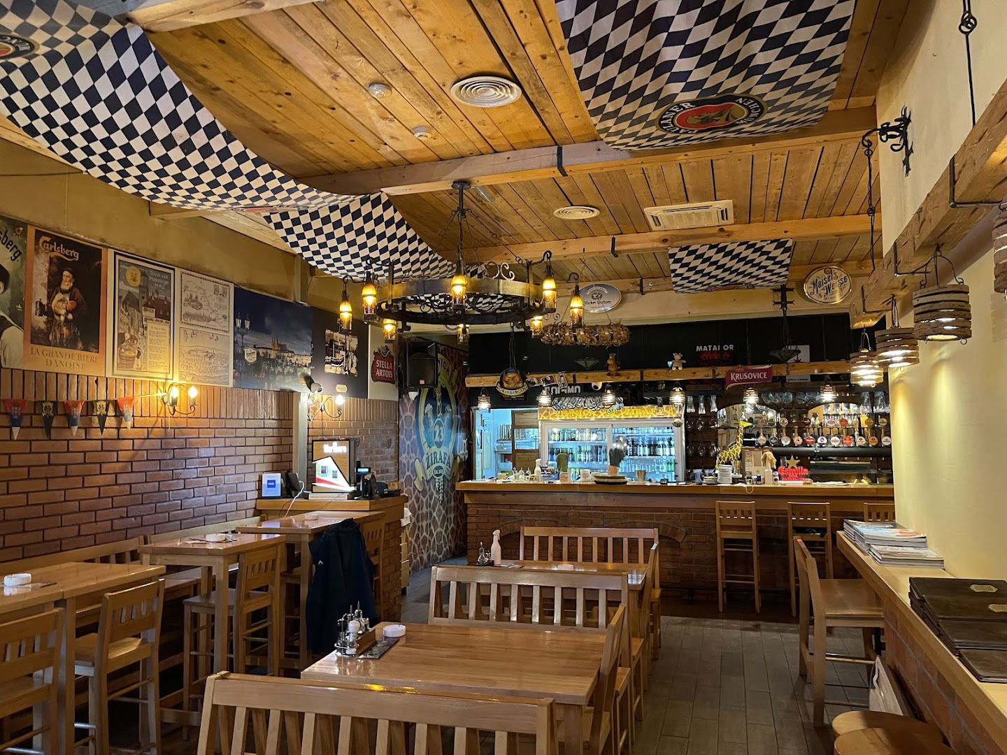 Pub Zhirafa 23