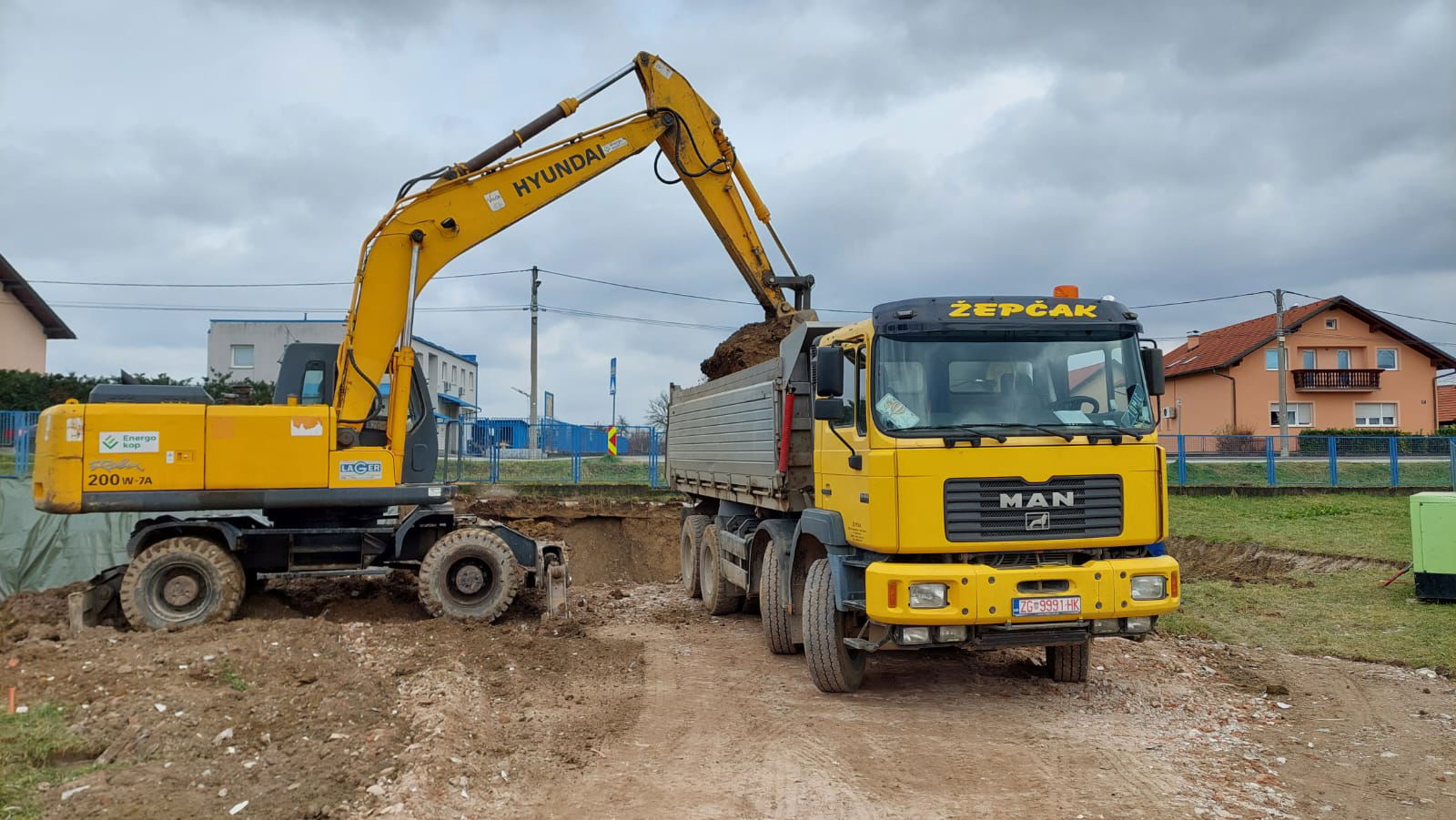 "ŽEPČAK" obrt za autoprijevoz i taksi služba