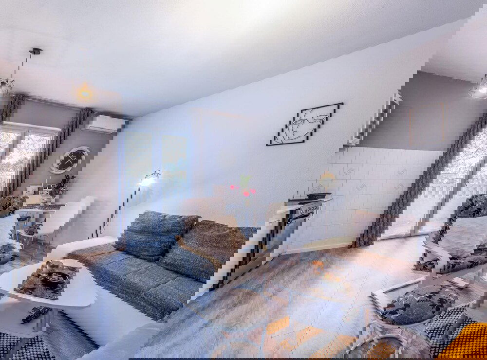 Dazzling Ponikvice Apartment With Balcony