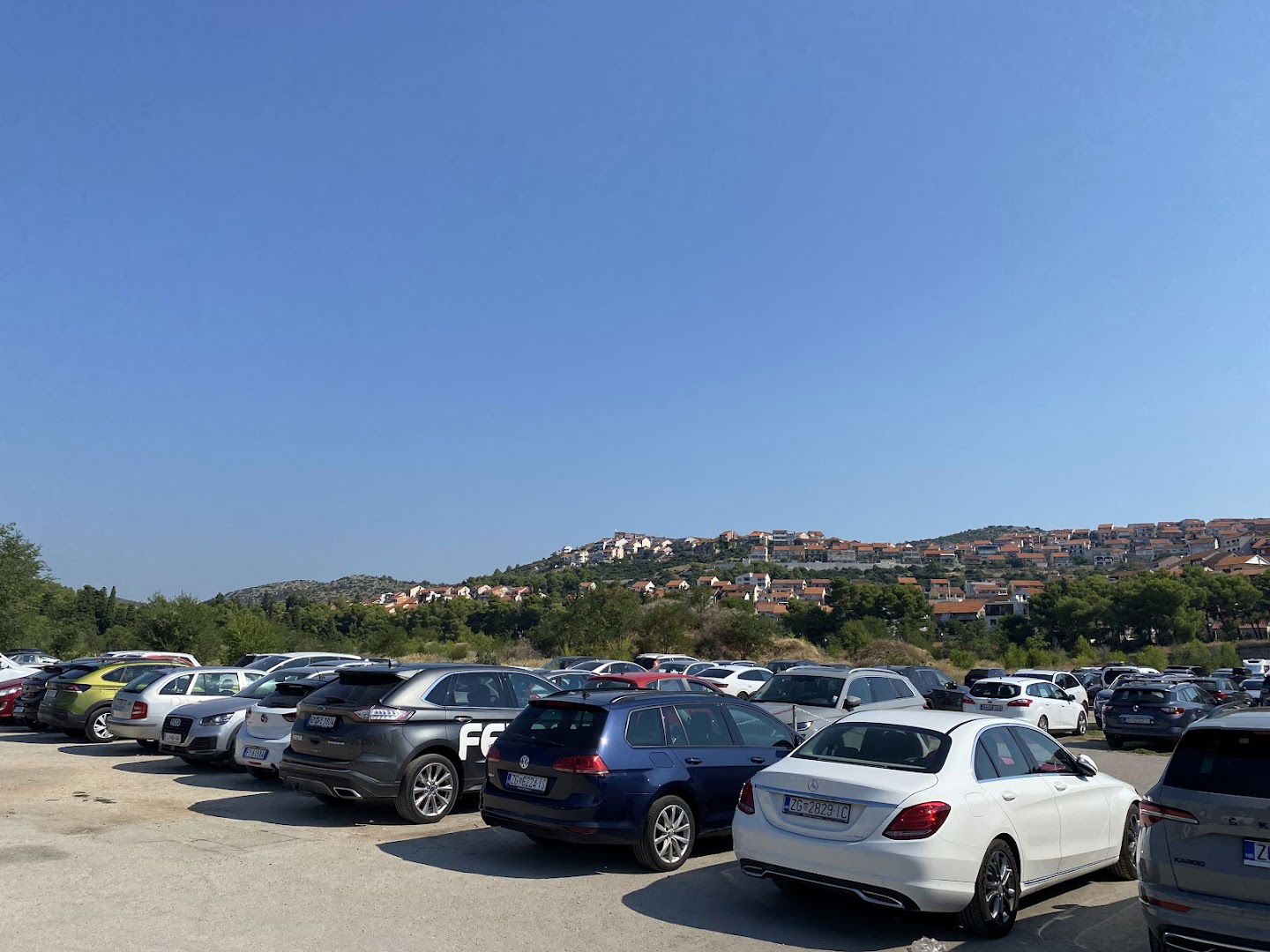 Prilaz Tvornici 35 Parking