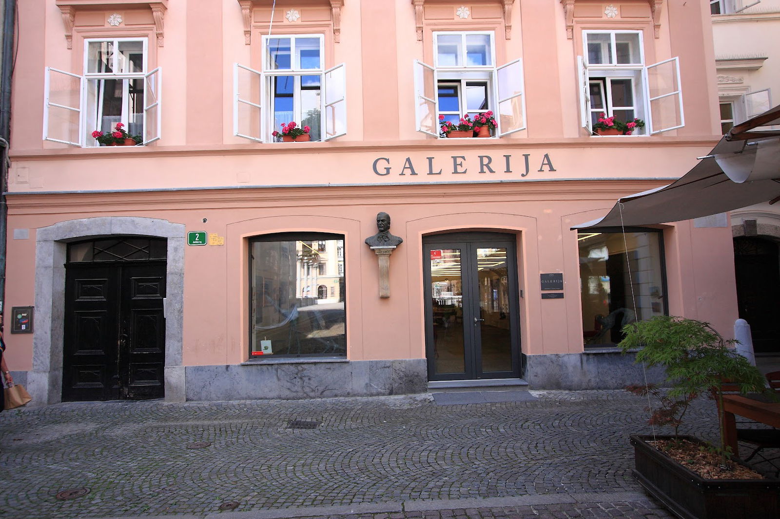 Galerija apartment